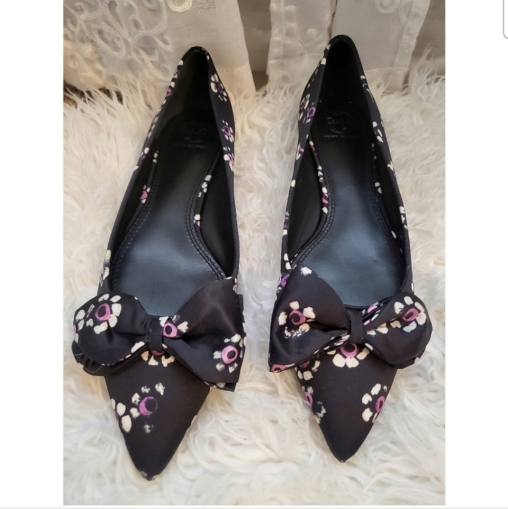 Tory Burch Floral Black Women's Flats
